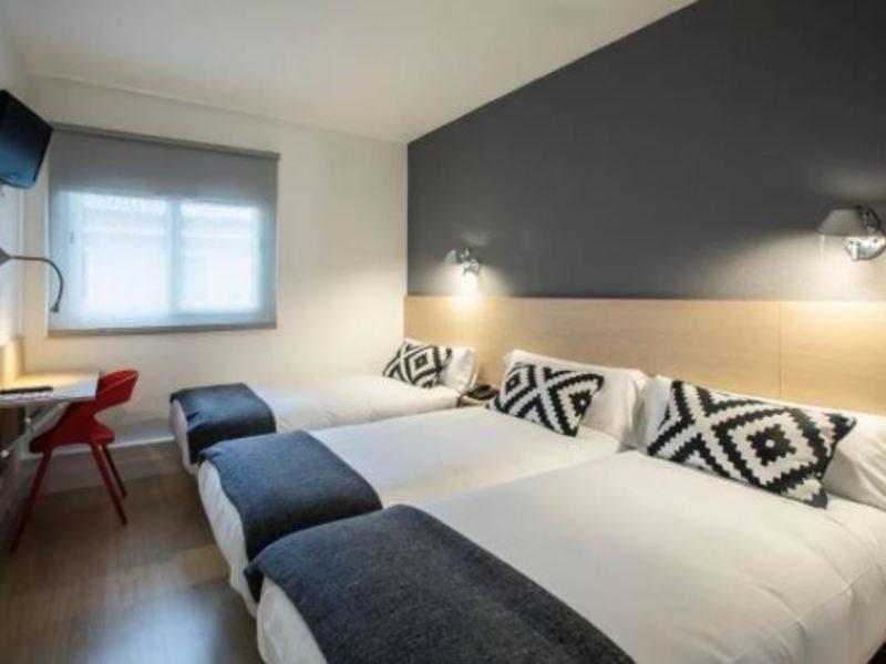 Hotel Burlada Eksteriør bilde