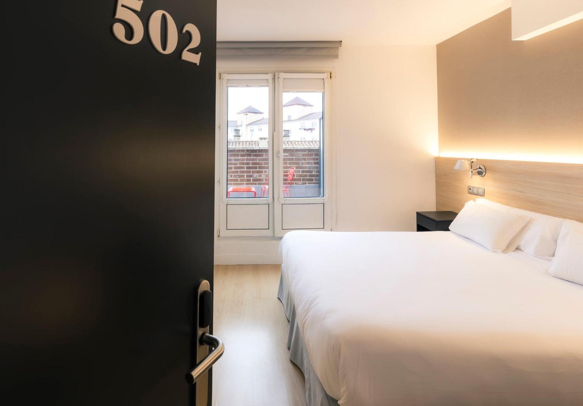 Hotel Burlada Eksteriør bilde